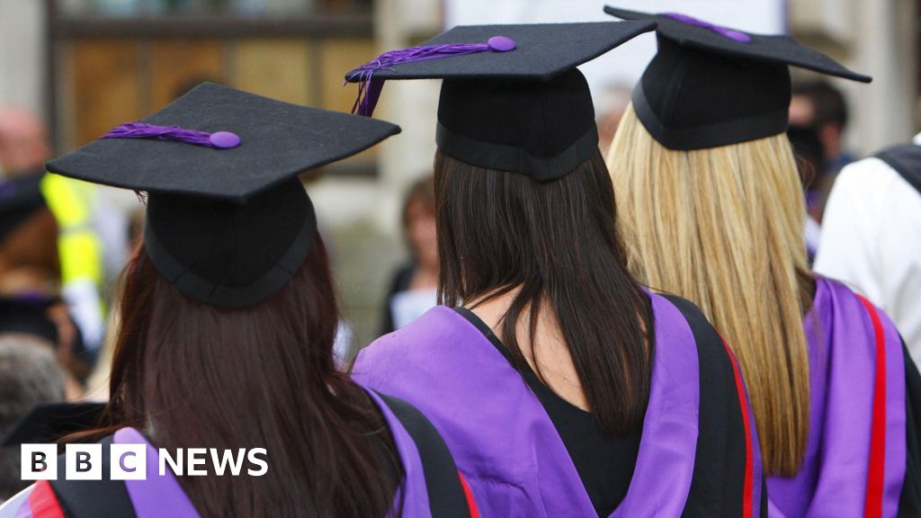 Labour MPs call for urgent action on ‘unfair’ student loans